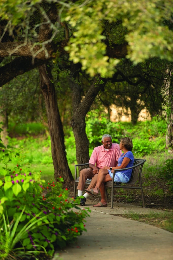 senior residents enjoying the outdoor campus at LHV