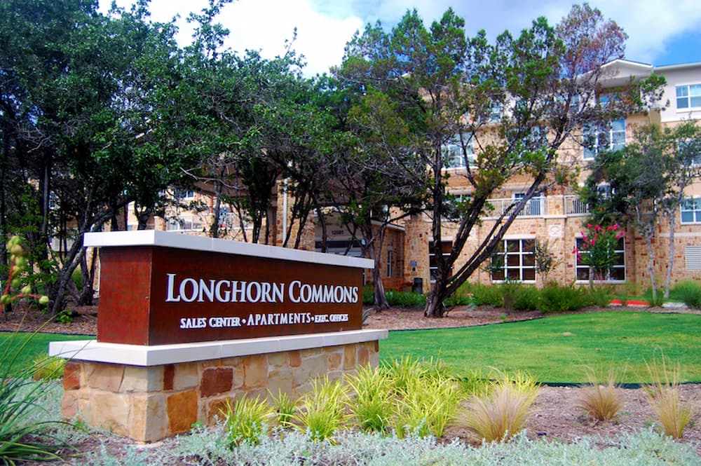 longhorn village commons